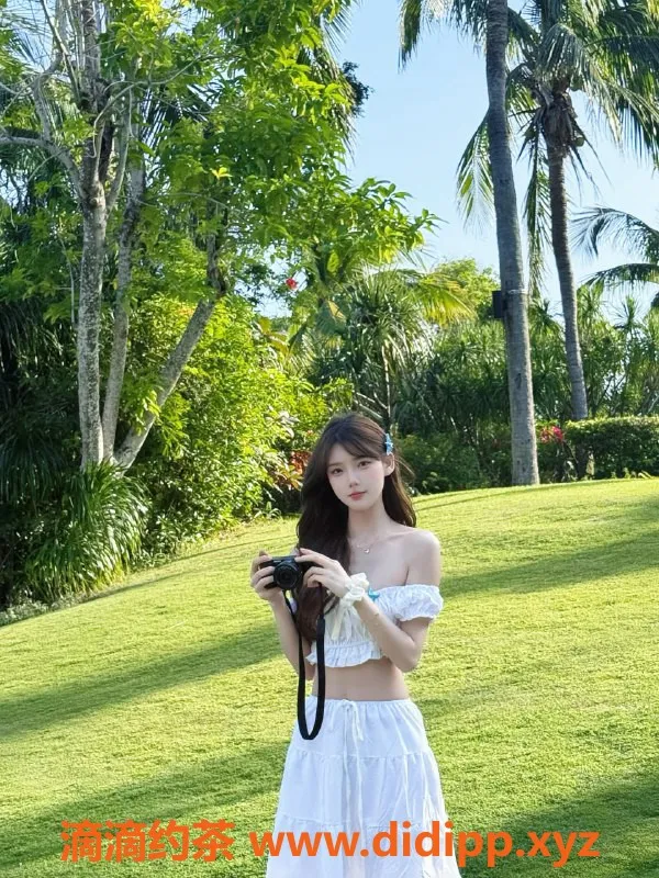 无锡楼凤-滨湖区小君君，性感迷人，166高，49kg