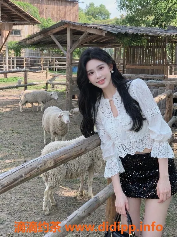 无锡楼凤-惠山区高颜值御姐诗音，170cm/48kg，陪浴服务