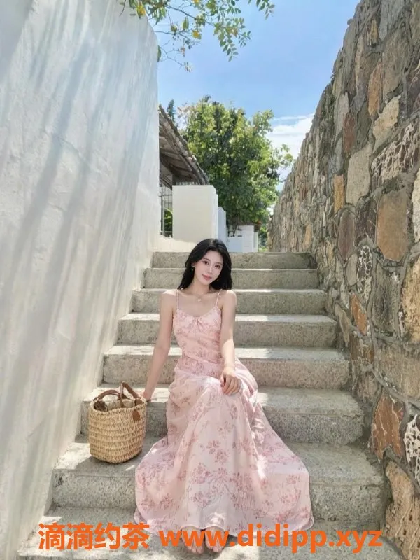 无锡楼凤-惠山区高颜值御姐诗音，170cm/48kg，陪浴服务