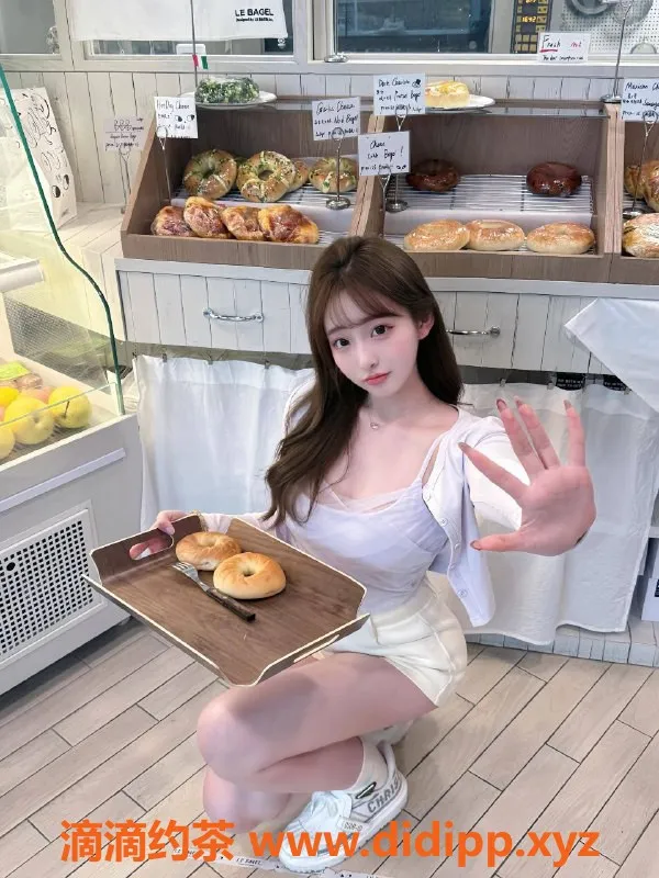 重庆楼凤-江北区百媚，165高、96重的20岁美丽佳人