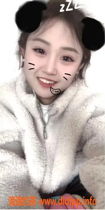 惠州楼凤-大亚湾童童，19岁洗吹服务，身高158cm