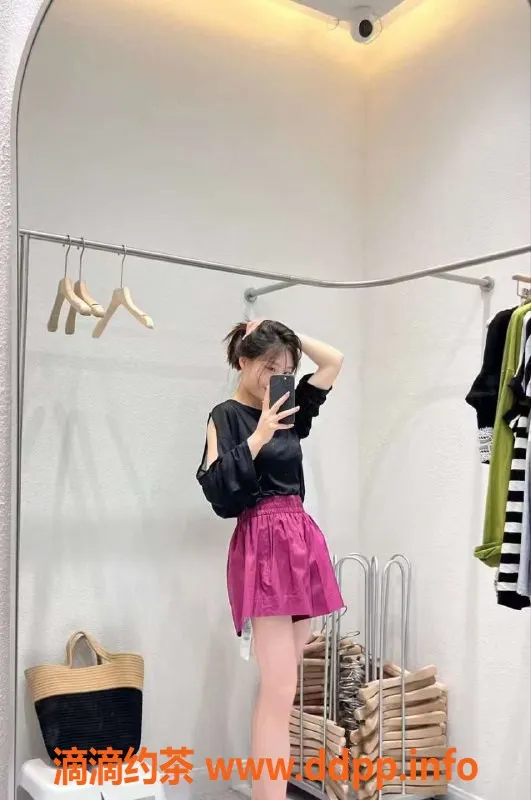 广州楼凤-广州白云区热情美人小妞，24岁158cm