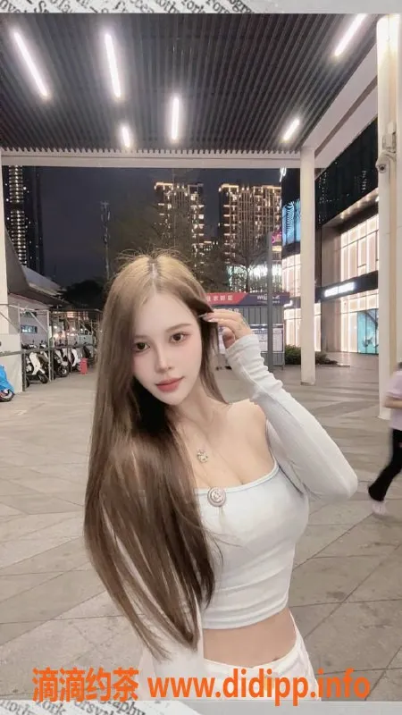 深圳楼凤-龙华大茜茜 165cm C罩杯 800起