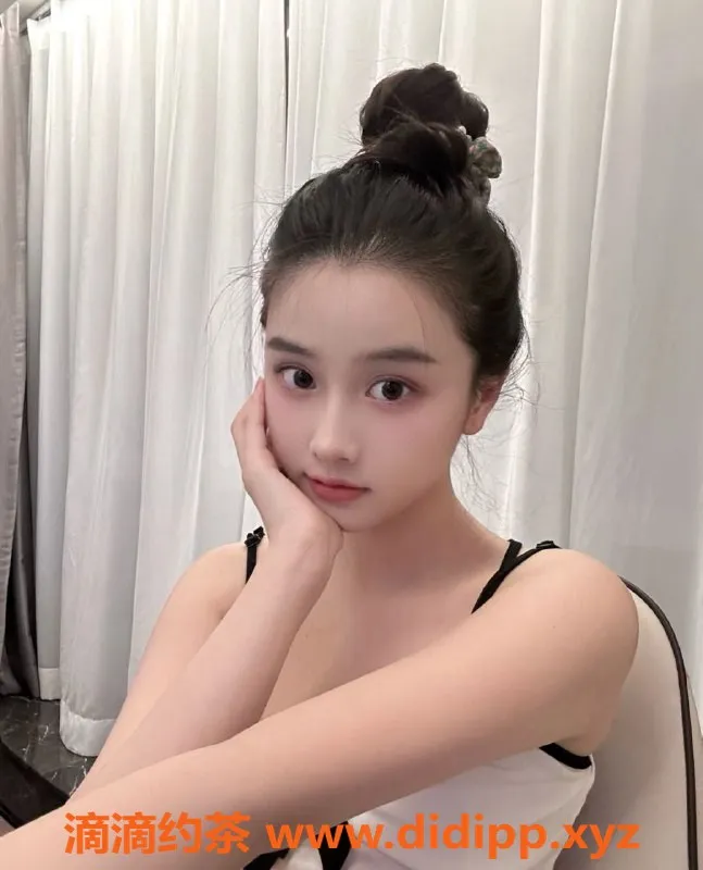 深圳楼凤-深圳南山嫩妹景甜，18岁，163cm，茶水费600元起