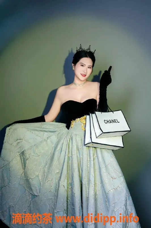 惠州楼凤-惠阳淡水巧巧，30岁C罩杯，166高体重120