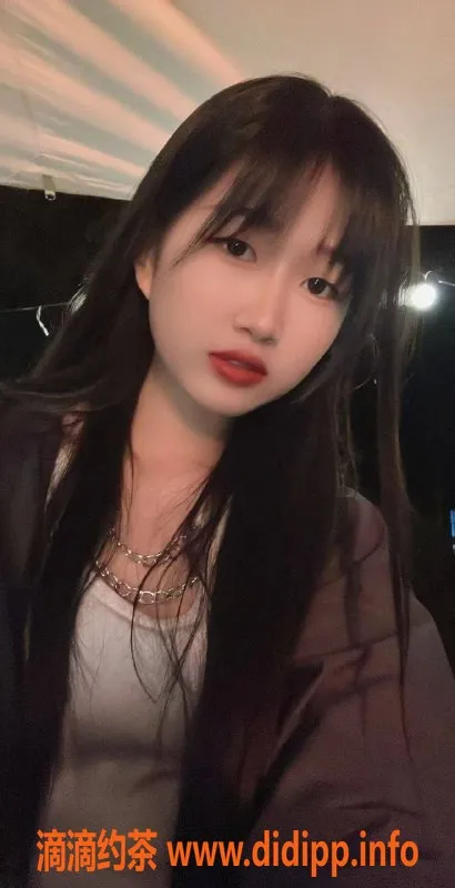 杭州楼凤-余杭区小晴子，165高挑34B，超值服务