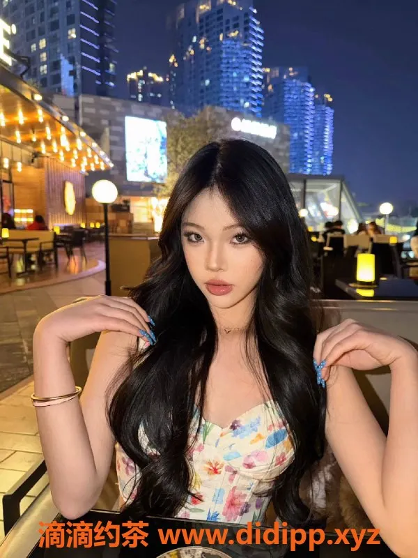 广州楼凤-海珠御姐泡泡，水费1188p，嫩妹服务超赞！