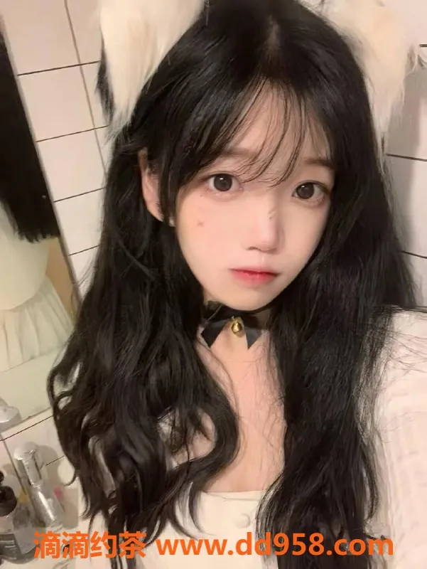 深圳楼凤资源信息,南山可乐，1300元浪漫服务，嫩妹调情