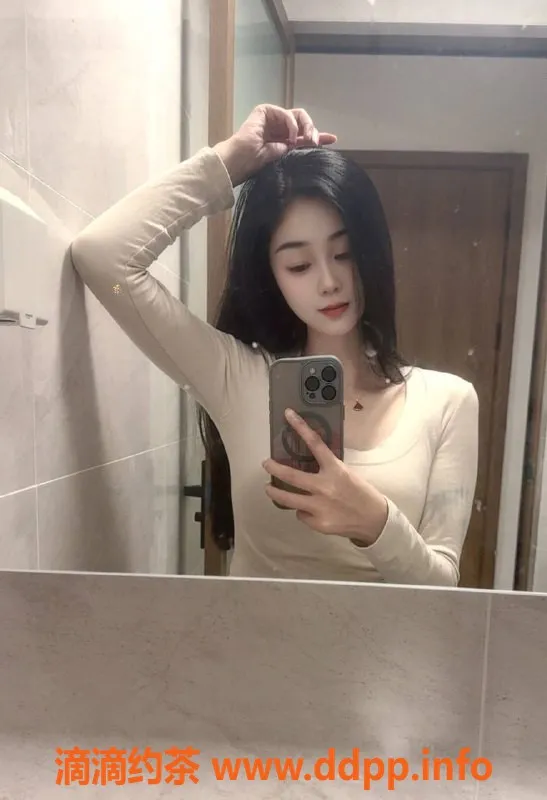 深圳楼凤-深圳罗湖嫩妹思思，600元体验服务