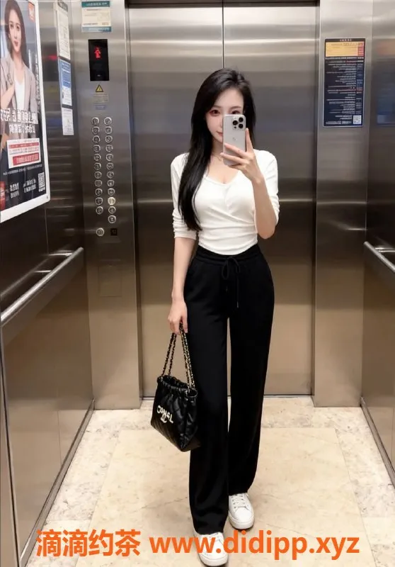 深圳楼凤资源信息,福田御姐丹丹，900元激情服务等你来体验！