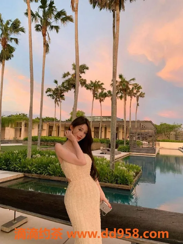 深圳楼凤-福田区晶晶贝儿嫩姐，2600起舌吻制服服务