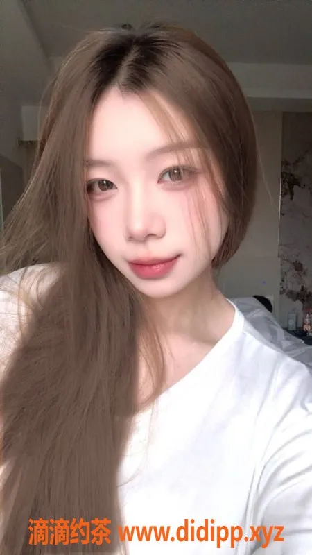 台州楼凤-台州市琪琪，身高165cm，36C，18岁靠谱品茶