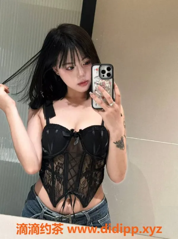 深圳楼凤-福田嫩妹呆瓜，700元起，制服控必看！