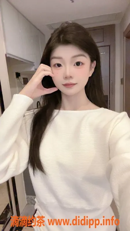 深圳楼凤-宝安小妮子，800元畅享多种服务