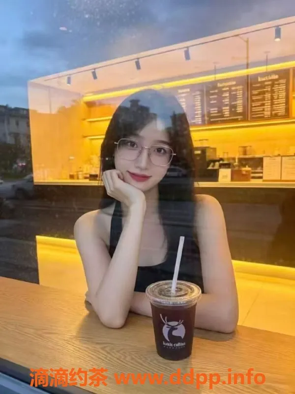 广州楼凤资源信息,天河安娜，23岁气质美女，166cm 42斤！