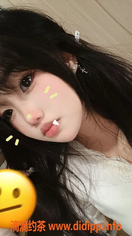 深圳楼凤-福田卿卿：800元舌吻鸳鸯浴服务