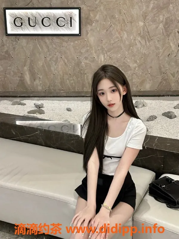 广州楼凤-番禺区20岁甜美系女大短期兼职-锦夏