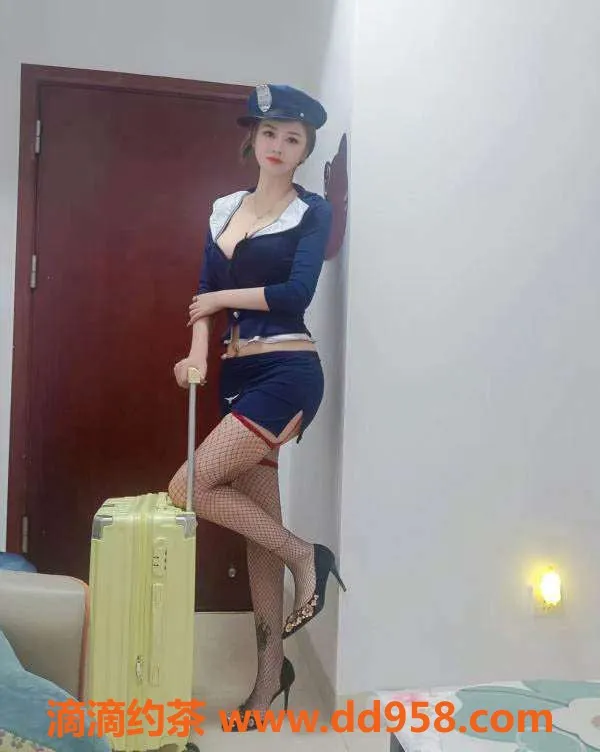 广州楼凤-东晓南情趣欲姐，31岁，162cm，胸36C，400茶水费