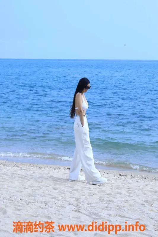 北京楼凤资源信息,朝阳国贸台湾女生，2500起步，翘臀大长腿等你来体验