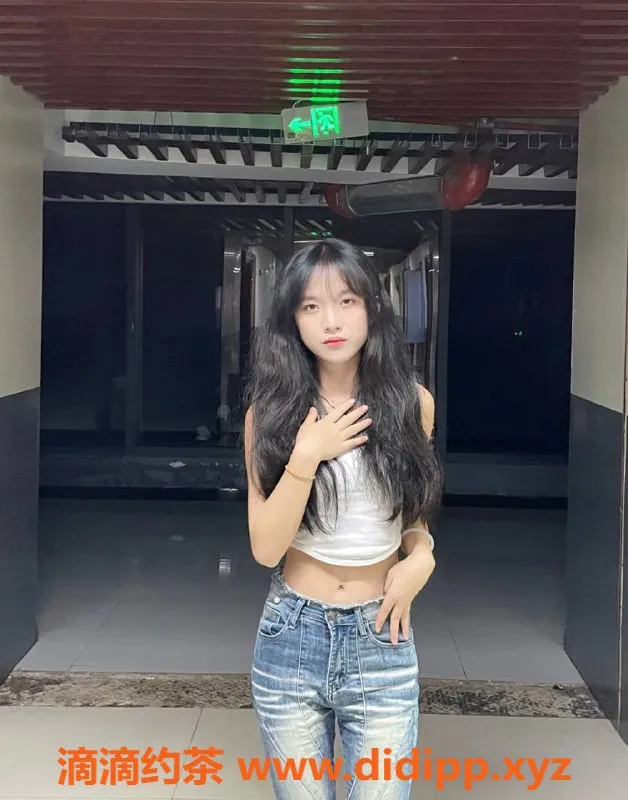 成都楼凤-成华区18岁珠珠，170身高100斤，服务超赞