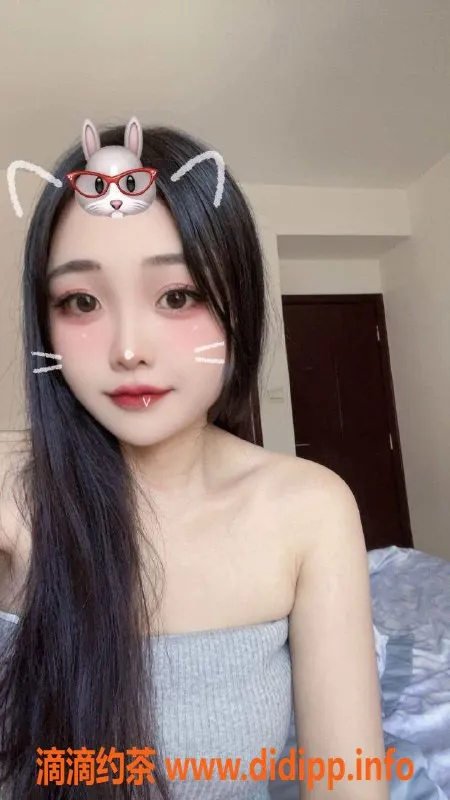 惠州楼凤-惠阳淡水欢欢 158cm 95斤 26岁 洗吹制服丝袜服务