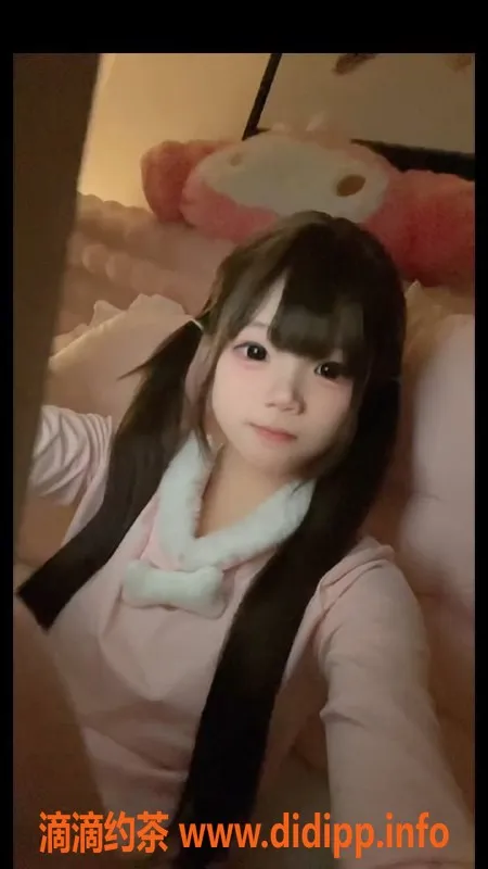 广州楼凤-天河嫩妹小眯，水费1000p，双飞体验