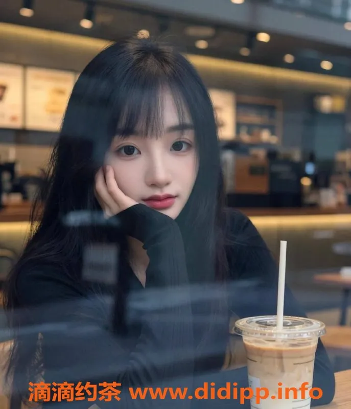 广州楼凤-番禺嫩妹木子，水费700p，多项服务等你体验