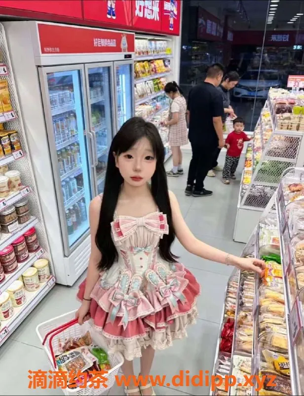 无锡上门服务-惠山区高颜值陪浴小姐okk，07/163/40kg