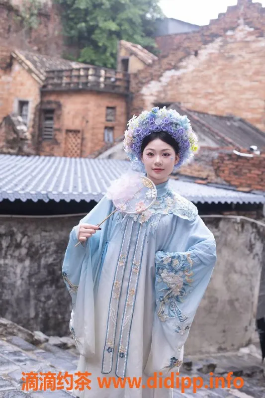 深圳楼凤资源信息,龙华琪琪，163cm C罩杯，消费1000P起