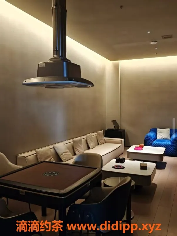 广州楼凤-广州白云湖水汇95口爆服务，24小时畅享