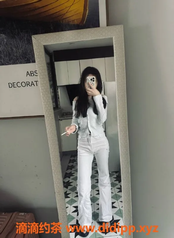 成都楼凤-成华区达州妹子，18岁C奶，160身高