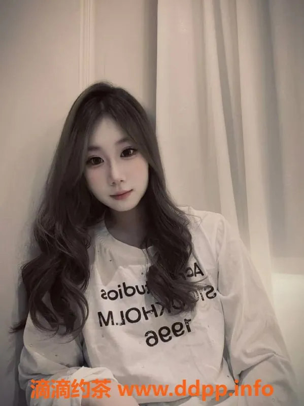 成都楼凤-武侯区 林妍汐 21岁 166cm 100斤 6P服务