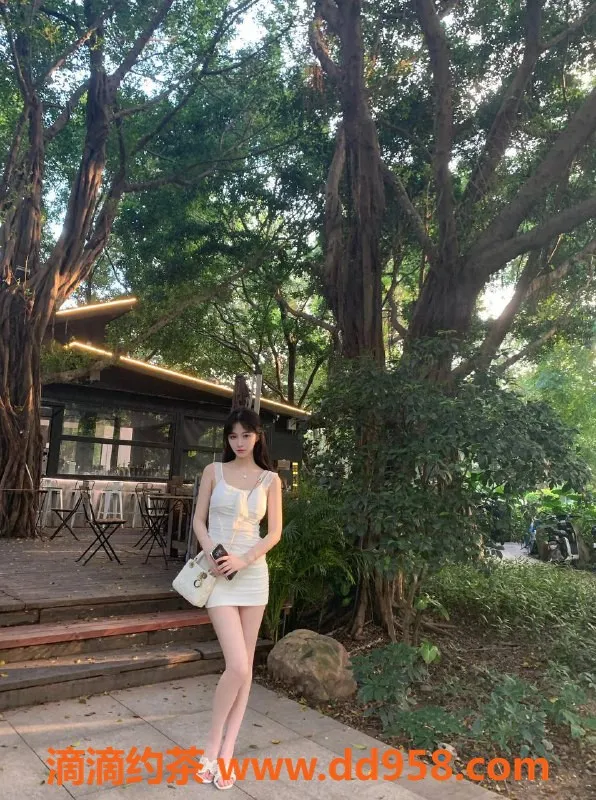 深圳楼凤-深圳罗湖小桃花，消费1200p起