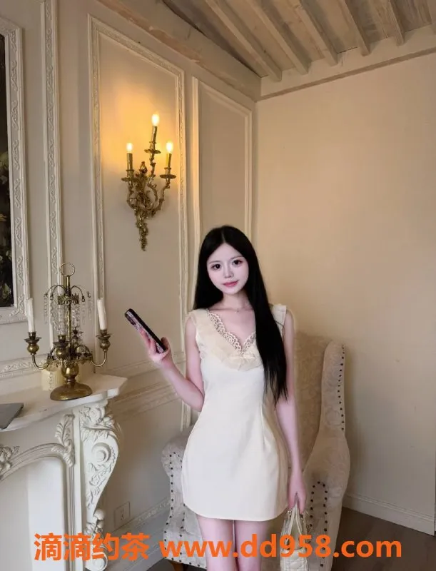 深圳楼凤-南山小念，1000P起，舌吻鸳鸯浴体验