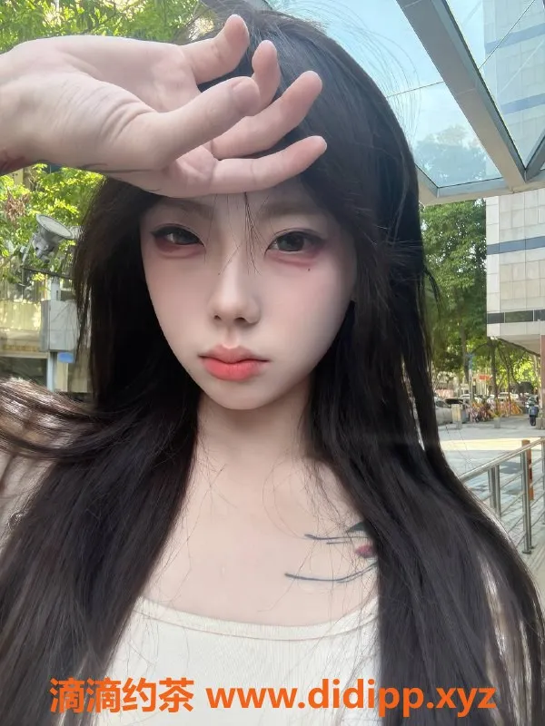 广州楼凤-海珠嫩妹夭九，800p SM服务等你来体验！