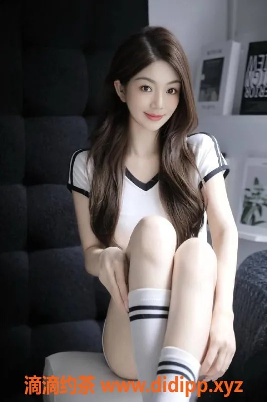 温州楼凤-温州米奇，165cm/53kg/34B，超值制服服务！