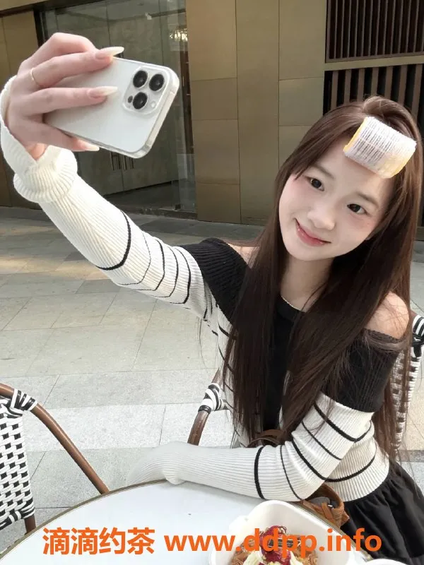 深圳楼凤-福田嫩妹嘻嘻，1000P起，六九制服服务