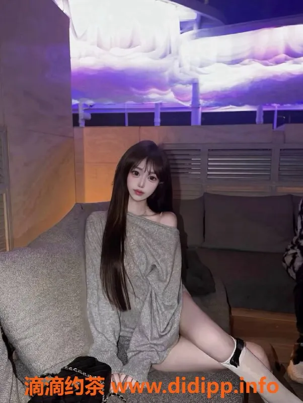 广州楼凤-天河嫩妹𣈴𣈴，1300水费，超赞体验