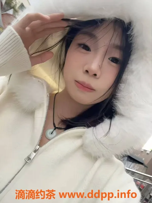 成都楼凤-成华区18岁排骨妹子，155cm 70斤，口技一般