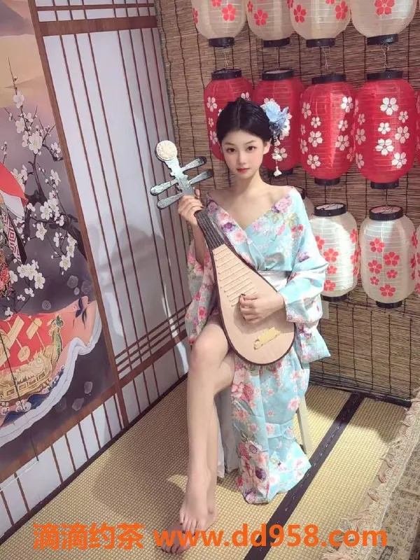 深圳楼凤资源信息,龙华琪琪，1000元体验鸳鸯浴和69服务