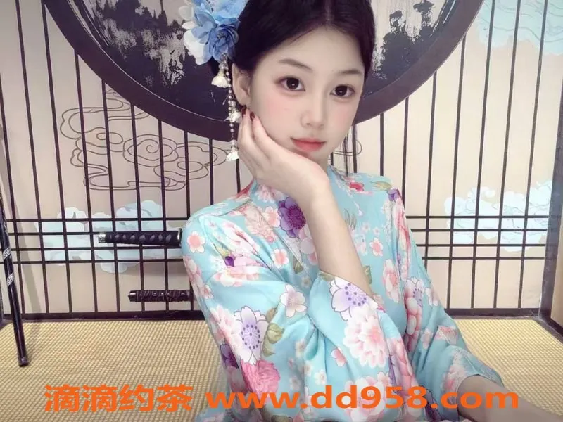 深圳楼凤-龙华琪琪，1000元体验鸳鸯浴和69服务