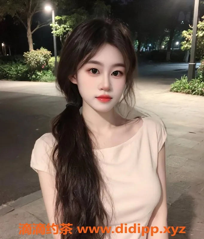 深圳楼凤资源信息,南山云朵，1000元享鸳鸯浴与制服诱惑