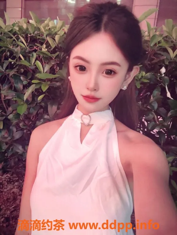 深圳楼凤-南山可乐，800元独享鸳鸯浴与69服务