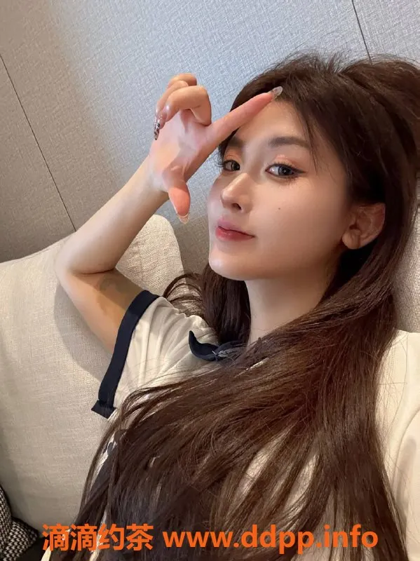 台州楼凤-台州柳如烟，165cm C+胸围，600P品茶体验