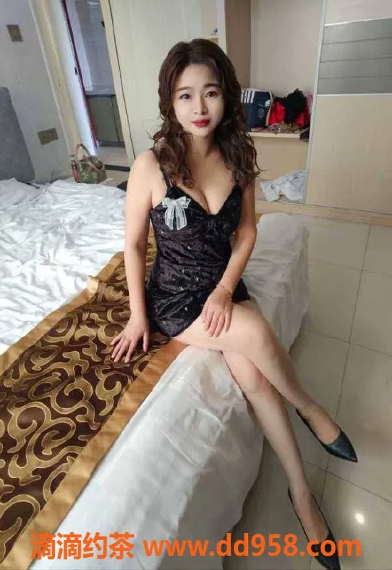 广州楼凤-广州花都香香，24岁161cm大波妹，服务热情