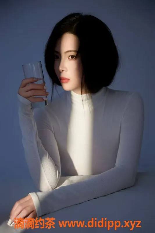 北京楼凤-北京十里堡雨儿，混血美女168，茶费7