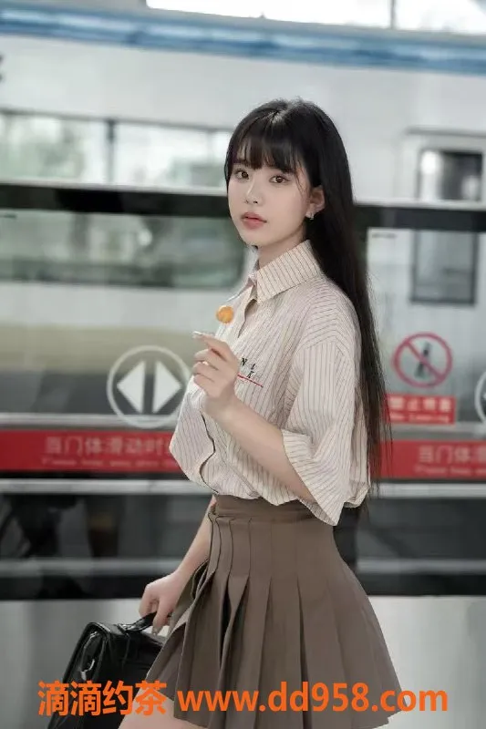 无锡楼凤-锡山区奶酷，165高颜值陪浴服务