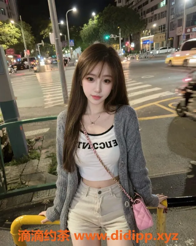 常州楼凤-金坛小雪，168cm嫩妹，600元体验不一样的陪浴服务