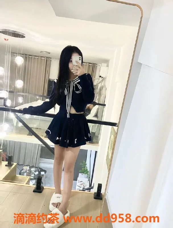 常州楼凤-武进小可爱，155cm嫩妹陪浴服务，600元起