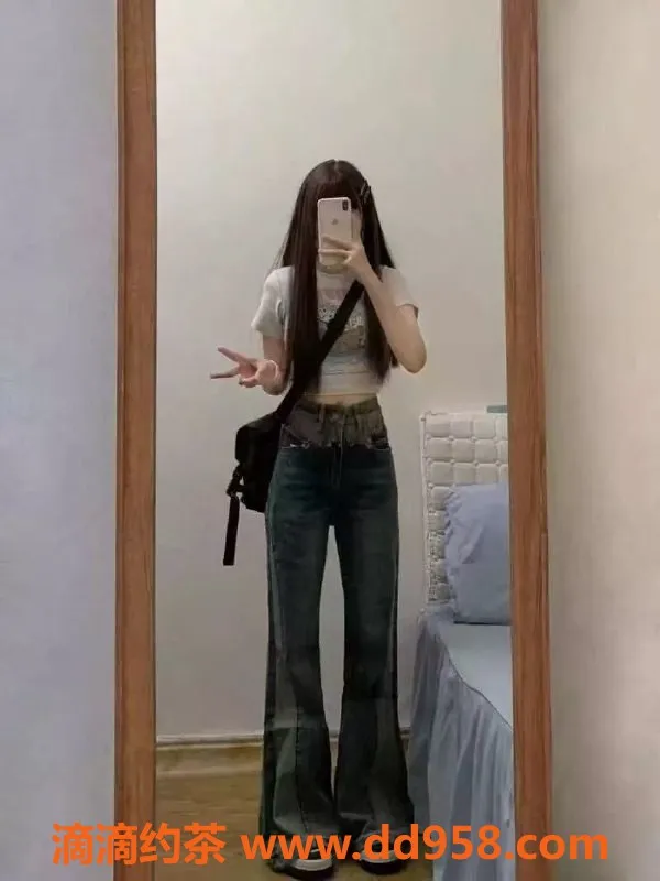 中山楼凤资源信息,江门江海4位年轻美女，300元快餐服务可选